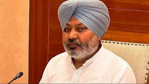 पंजाब में नशे के खिलाफ आप की बड़ी मुहिम, 1485 गिरफ्तार : हरपाल सिंह चीमा पंजाब में नशे के खिलाफ आप की बड़ी मुहिम, 1485 गिरफ्तार : हरपाल सिंह चीमा